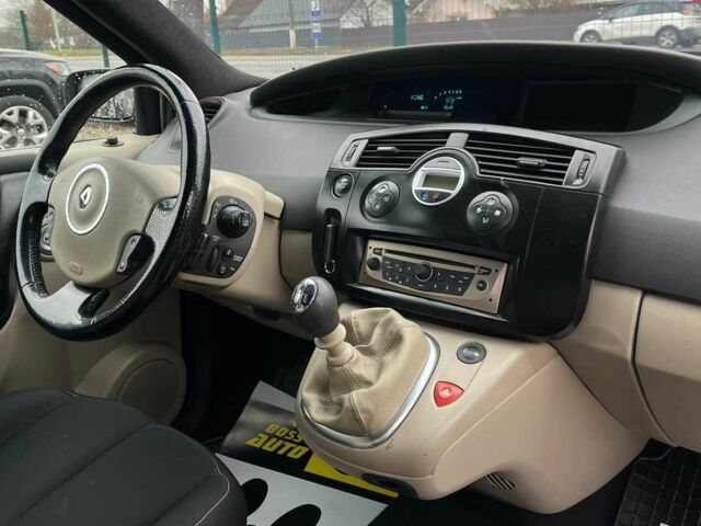 Бежевий Рено Меган, об'ємом двигуна 1.9 л та пробігом 250 тис. км за 5500 $, фото 16 на Automoto.ua