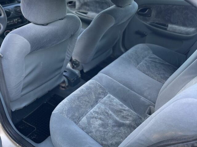 Бежевый Рено Меган, объемом двигателя 1.6 л и пробегом 200 тыс. км за 1300 $, фото 9 на Automoto.ua