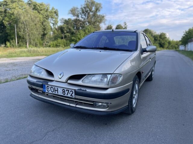 Бежевый Рено Меган, объемом двигателя 1.6 л и пробегом 200 тыс. км за 1300 $, фото 7 на Automoto.ua