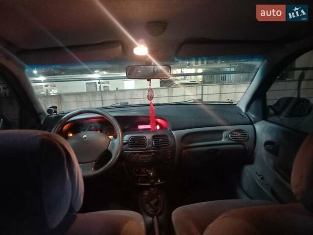 Бежевый Рено Меган, объемом двигателя 1.39 л и пробегом 168 тыс. км за 3300 $, фото 12 на Automoto.ua