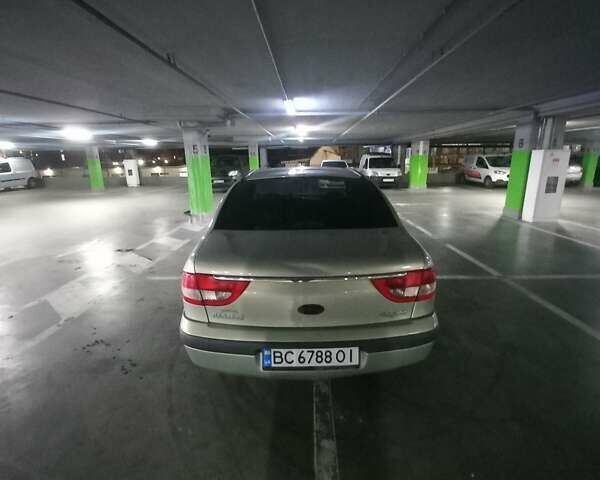 Бежевый Рено Меган, объемом двигателя 1.39 л и пробегом 168 тыс. км за 3300 $, фото 9 на Automoto.ua