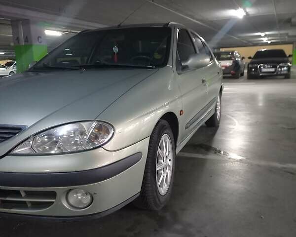 Бежевый Рено Меган, объемом двигателя 1.39 л и пробегом 168 тыс. км за 3300 $, фото 8 на Automoto.ua