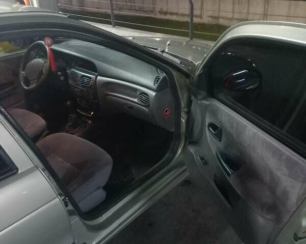 Бежевый Рено Меган, объемом двигателя 1.39 л и пробегом 168 тыс. км за 3300 $, фото 2 на Automoto.ua