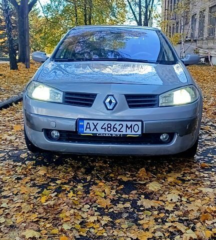 Бежевий Рено Меган, об'ємом двигуна 2 л та пробігом 210 тис. км за 3450 $, фото 1 на Automoto.ua