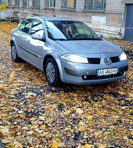 Бежевий Рено Меган, об'ємом двигуна 2 л та пробігом 210 тис. км за 3450 $, фото 2 на Automoto.ua