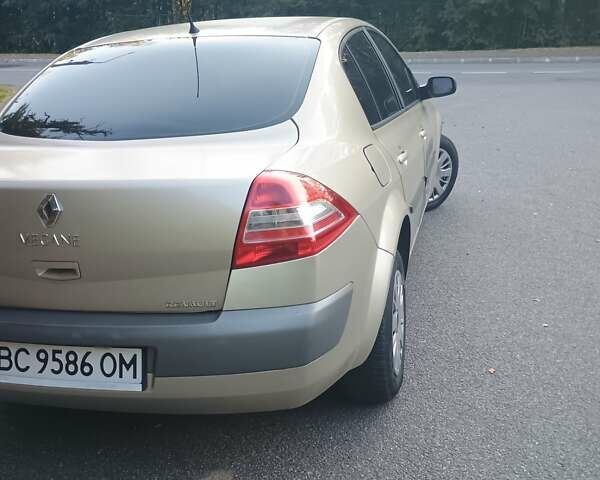 Бежевий Рено Меган, об'ємом двигуна 1.4 л та пробігом 300 тис. км за 4100 $, фото 1 на Automoto.ua
