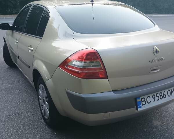 Бежевий Рено Меган, об'ємом двигуна 1.4 л та пробігом 300 тис. км за 4100 $, фото 5 на Automoto.ua
