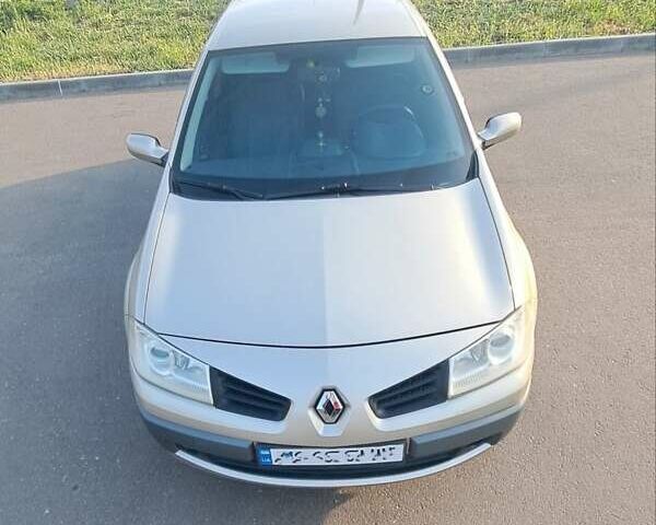 Бежевый Рено Меган, объемом двигателя 1.4 л и пробегом 278 тыс. км за 4800 $, фото 3 на Automoto.ua