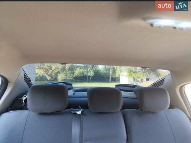 Бежевый Рено Меган, объемом двигателя 1.6 л и пробегом 360 тыс. км за 4800 $, фото 4 на Automoto.ua