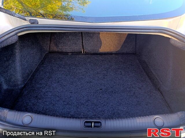 Бежевий Рено Меган, об'ємом двигуна 1.6 л та пробігом 165 тис. км за 3700 $, фото 4 на Automoto.ua