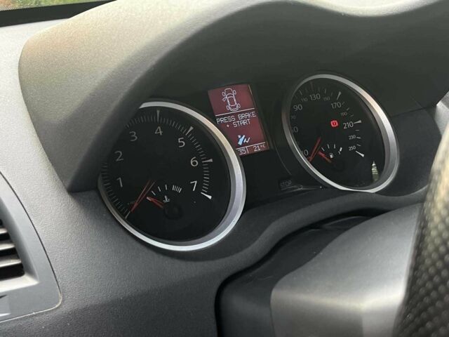 Бежевый Рено Меган, объемом двигателя 1.6 л и пробегом 188 тыс. км за 4640 $, фото 16 на Automoto.ua