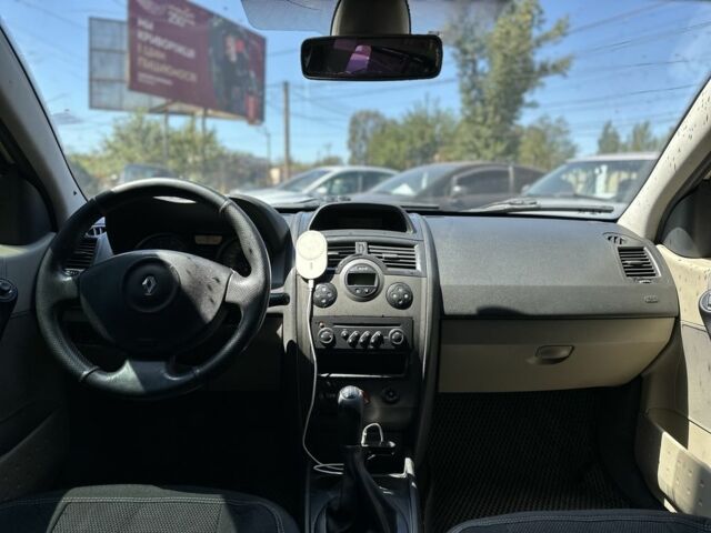 Бежевий Рено Меган, об'ємом двигуна 1.6 л та пробігом 268 тис. км за 4800 $, фото 7 на Automoto.ua