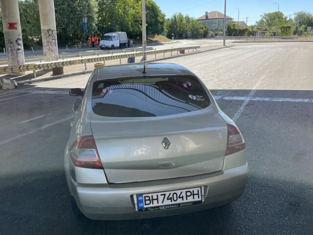Бежевый Рено Меган, объемом двигателя 1.6 л и пробегом 300 тыс. км за 4500 $, фото 3 на Automoto.ua
