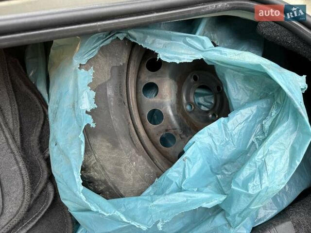 Бежевий Рено Меган, об'ємом двигуна 1.6 л та пробігом 190 тис. км за 5650 $, фото 27 на Automoto.ua