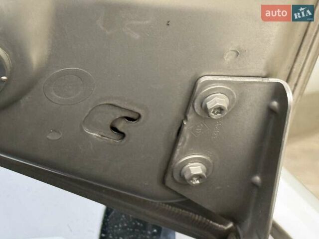 Бежевий Рено Меган, об'ємом двигуна 1.6 л та пробігом 190 тис. км за 5650 $, фото 51 на Automoto.ua