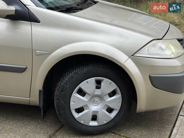 Бежевий Рено Меган, об'ємом двигуна 1.6 л та пробігом 190 тис. км за 5650 $, фото 45 на Automoto.ua