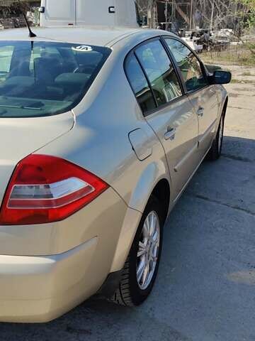 Бежевий Рено Меган, об'ємом двигуна 1.6 л та пробігом 184 тис. км за 4800 $, фото 3 на Automoto.ua