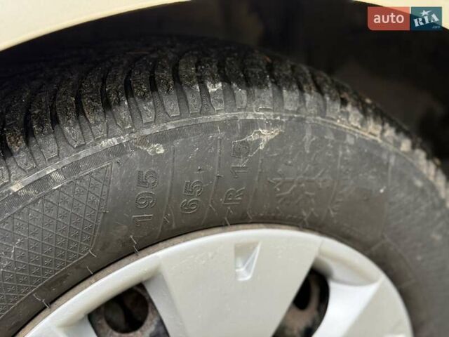 Бежевий Рено Меган, об'ємом двигуна 1.6 л та пробігом 190 тис. км за 5650 $, фото 21 на Automoto.ua