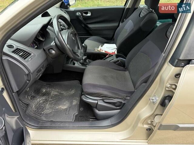 Бежевий Рено Меган, об'ємом двигуна 1.6 л та пробігом 190 тис. км за 5650 $, фото 54 на Automoto.ua