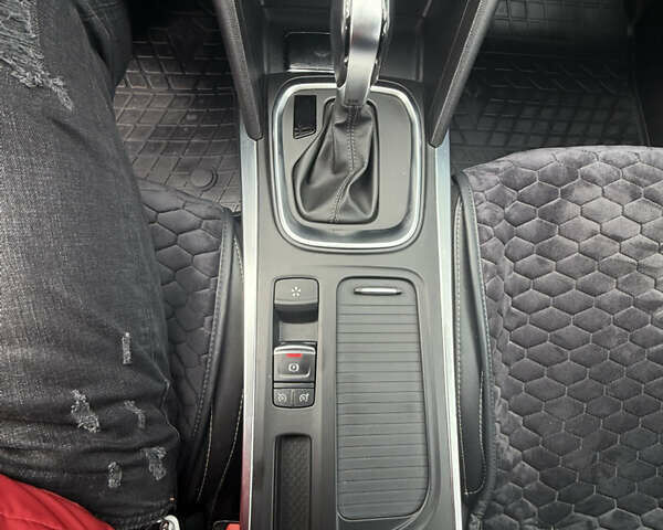 Бежевый Рено Меган, объемом двигателя 1.2 л и пробегом 85 тыс. км за 12850 $, фото 21 на Automoto.ua