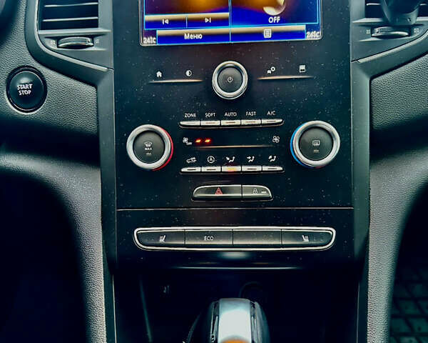 Бежевый Рено Меган, объемом двигателя 1.46 л и пробегом 144 тыс. км за 12500 $, фото 17 на Automoto.ua