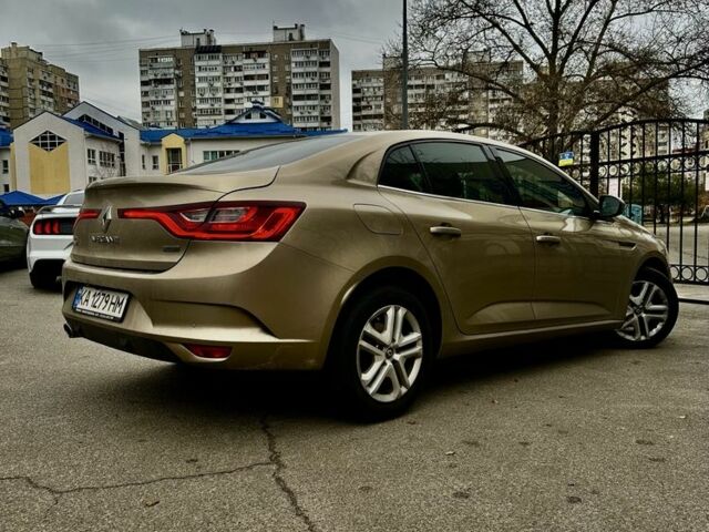 Бежевый Рено Меган, объемом двигателя 1.5 л и пробегом 144 тыс. км за 12500 $, фото 6 на Automoto.ua