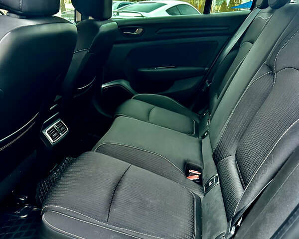 Бежевый Рено Меган, объемом двигателя 1.46 л и пробегом 144 тыс. км за 12500 $, фото 19 на Automoto.ua