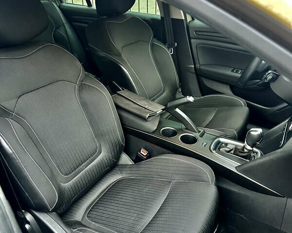 Бежевый Рено Меган, объемом двигателя 1.46 л и пробегом 144 тыс. км за 12500 $, фото 21 на Automoto.ua