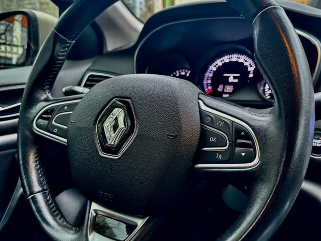 Бежевый Рено Меган, объемом двигателя 1.5 л и пробегом 144 тыс. км за 12500 $, фото 10 на Automoto.ua