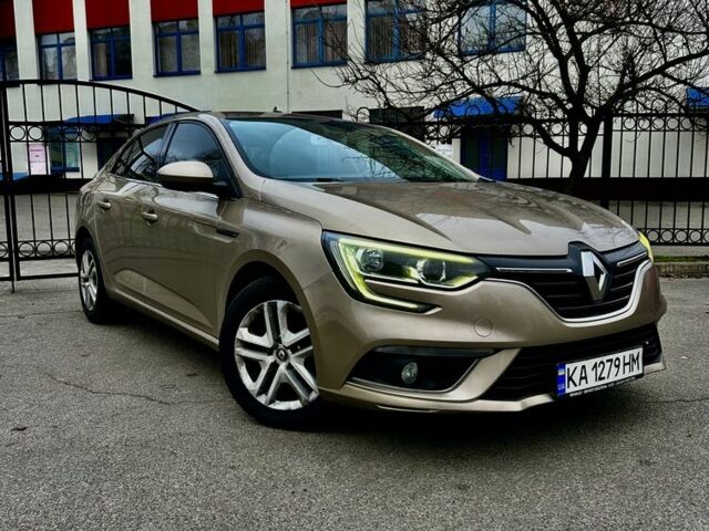 Бежевый Рено Меган, объемом двигателя 1.5 л и пробегом 144 тыс. км за 12500 $, фото 3 на Automoto.ua