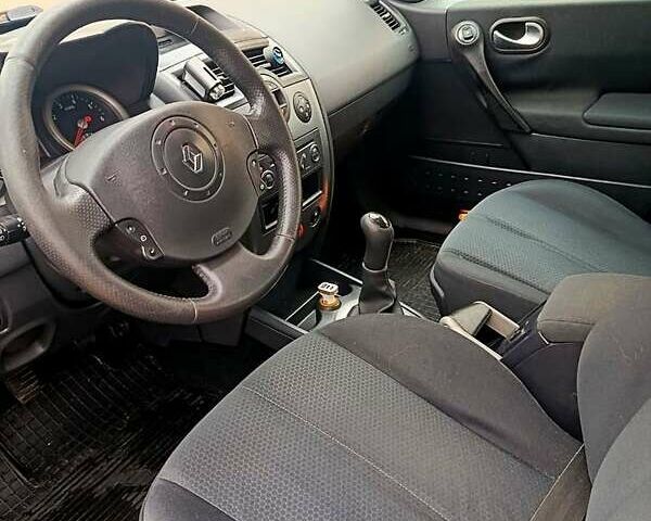 Бежевый Рено Меган, объемом двигателя 1.6 л и пробегом 230 тыс. км за 4700 $, фото 9 на Automoto.ua