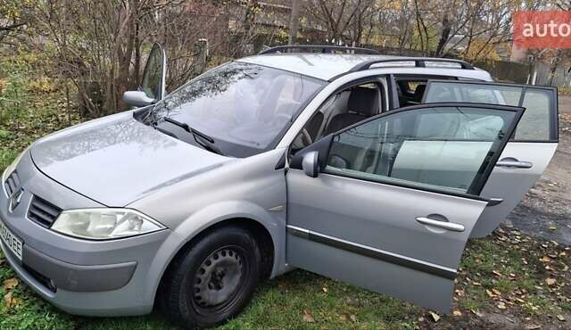 Бежевый Рено Меган, объемом двигателя 1.6 л и пробегом 202 тыс. км за 4400 $, фото 11 на Automoto.ua