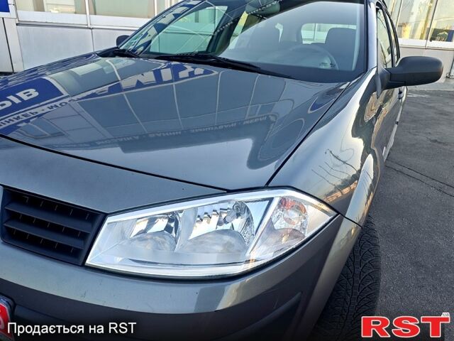 Бежевый Рено Меган, объемом двигателя 1.6 л и пробегом 203 тыс. км за 5150 $, фото 3 на Automoto.ua