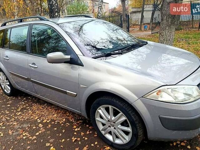 Бежевый Рено Меган, объемом двигателя 1.6 л и пробегом 230 тыс. км за 4700 $, фото 11 на Automoto.ua