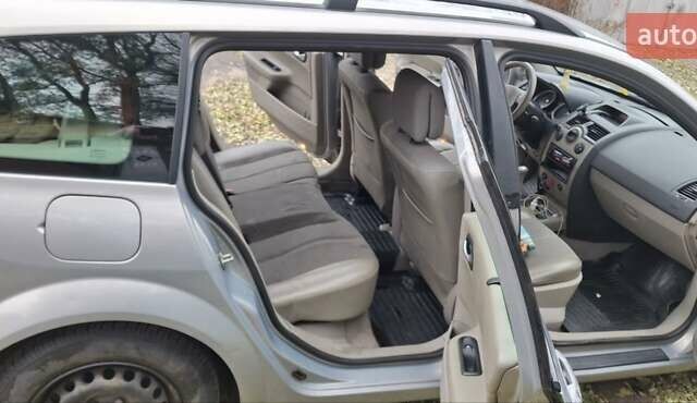 Бежевый Рено Меган, объемом двигателя 1.6 л и пробегом 202 тыс. км за 4400 $, фото 10 на Automoto.ua