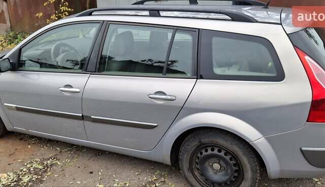 Бежевый Рено Меган, объемом двигателя 1.6 л и пробегом 202 тыс. км за 4400 $, фото 4 на Automoto.ua