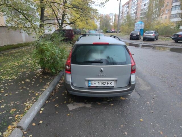 Бежевый Рено Меган, объемом двигателя 1.6 л и пробегом 252 тыс. км за 4800 $, фото 2 на Automoto.ua