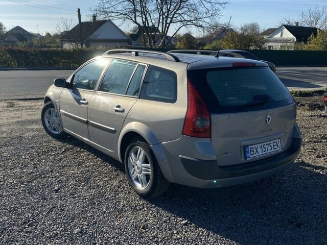 Бежевый Рено Меган, объемом двигателя 2 л и пробегом 234 тыс. км за 5400 $, фото 4 на Automoto.ua