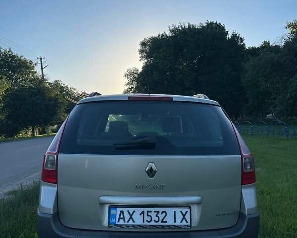 Бежевый Рено Меган, объемом двигателя 1.6 л и пробегом 250 тыс. км за 4700 $, фото 9 на Automoto.ua