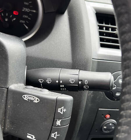 Рено Меган 2006 в Хороле на Automoto.ua Бежевый Рено Меган, объемом двигателя 1.6 л и пробегом 240 тыс. км за 5299 $, фото 29 на Automoto.ua