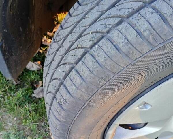 Бежевый Рено Меган, объемом двигателя 1.4 л и пробегом 238 тыс. км за 4700 $, фото 5 на Automoto.ua