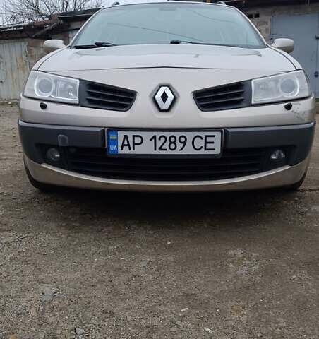 Бежевый Рено Меган, объемом двигателя 1.99 л и пробегом 404 тыс. км за 6000 $, фото 18 на Automoto.ua