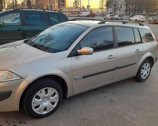 Бежевый Рено Меган, объемом двигателя 1.6 л и пробегом 250 тыс. км за 4700 $, фото 5 на Automoto.ua