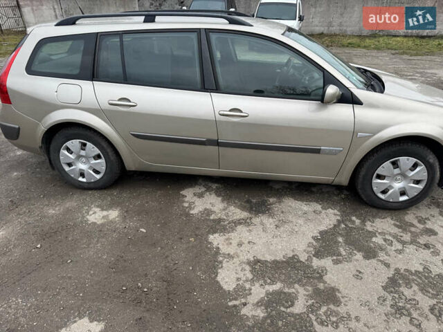 Бежевый Рено Меган, объемом двигателя 1.6 л и пробегом 202 тыс. км за 4200 $, фото 1 на Automoto.ua
