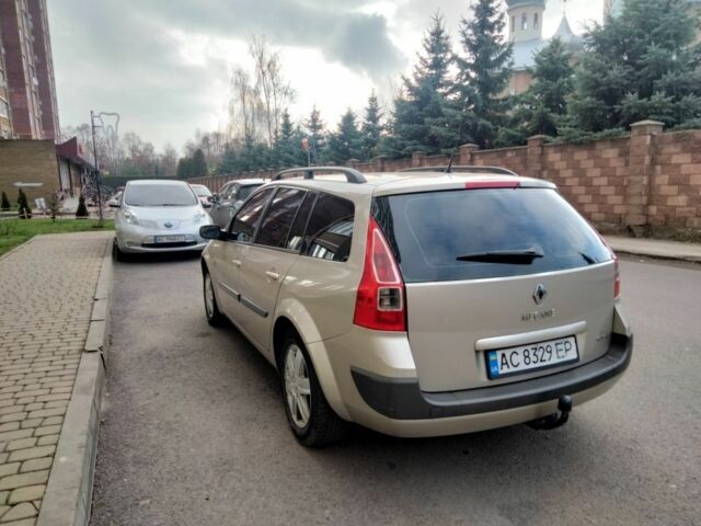 Бежевый Рено Меган, объемом двигателя 1.6 л и пробегом 249 тыс. км за 3800 $, фото 5 на Automoto.ua