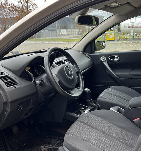 Рено Меган 2006 в Хороле на Automoto.ua Бежевый Рено Меган, объемом двигателя 1.6 л и пробегом 240 тыс. км за 5299 $, фото 25 на Automoto.ua