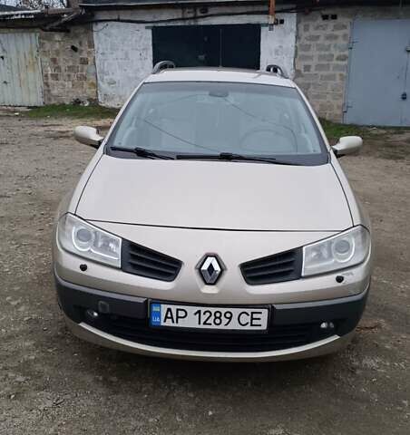 Бежевый Рено Меган, объемом двигателя 1.99 л и пробегом 404 тыс. км за 6000 $, фото 1 на Automoto.ua