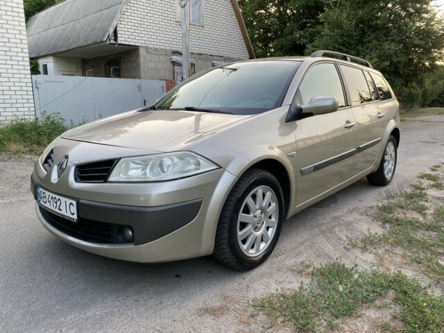 Бежевый Рено Меган, объемом двигателя 1.6 л и пробегом 256 тыс. км за 4750 $, фото 10 на Automoto.ua