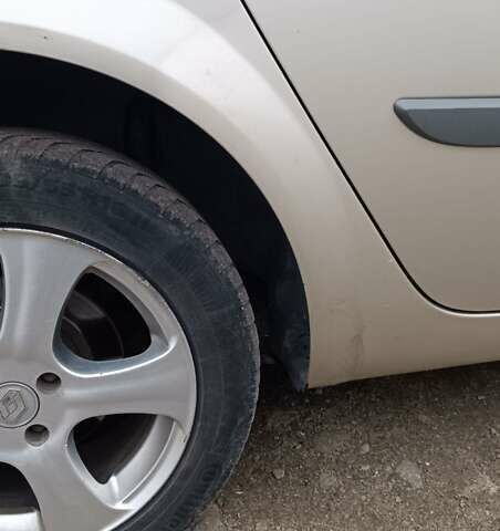 Бежевый Рено Меган, объемом двигателя 1.99 л и пробегом 404 тыс. км за 6000 $, фото 8 на Automoto.ua