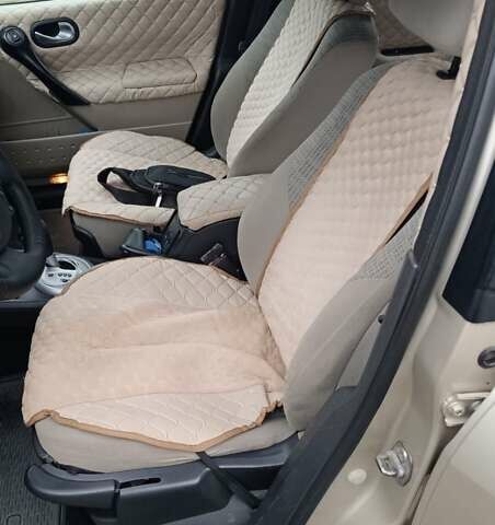 Бежевый Рено Меган, объемом двигателя 1.99 л и пробегом 404 тыс. км за 6000 $, фото 16 на Automoto.ua